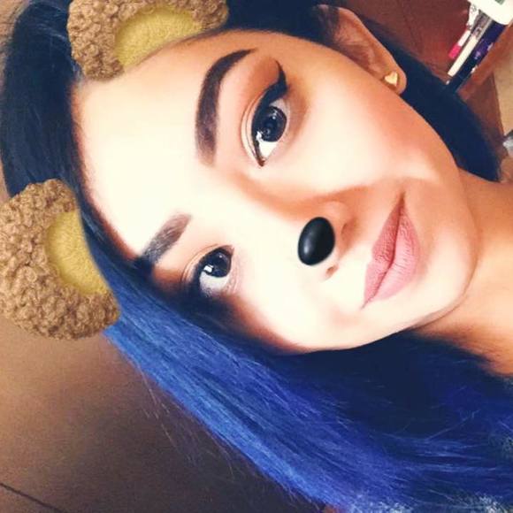 Meet your Posher, Fatima - Picture 1 of 1